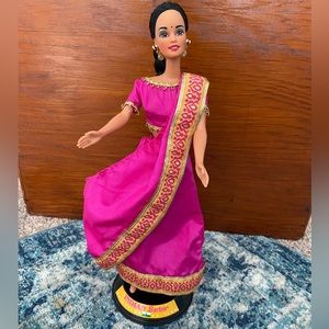 Vintage 1996 Indian Barbie Dolls of the World Collector Edition
